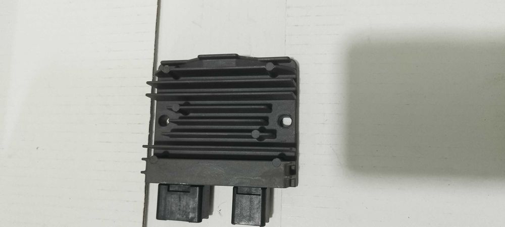 Реле регулятор напруги Honda CB600F Hornet 07-11 PC41 CB1000R 08-10