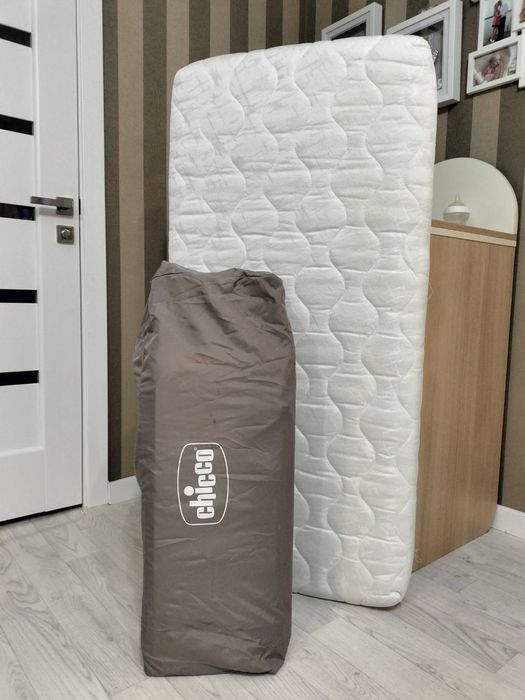 Манєж Chicco+ матрац