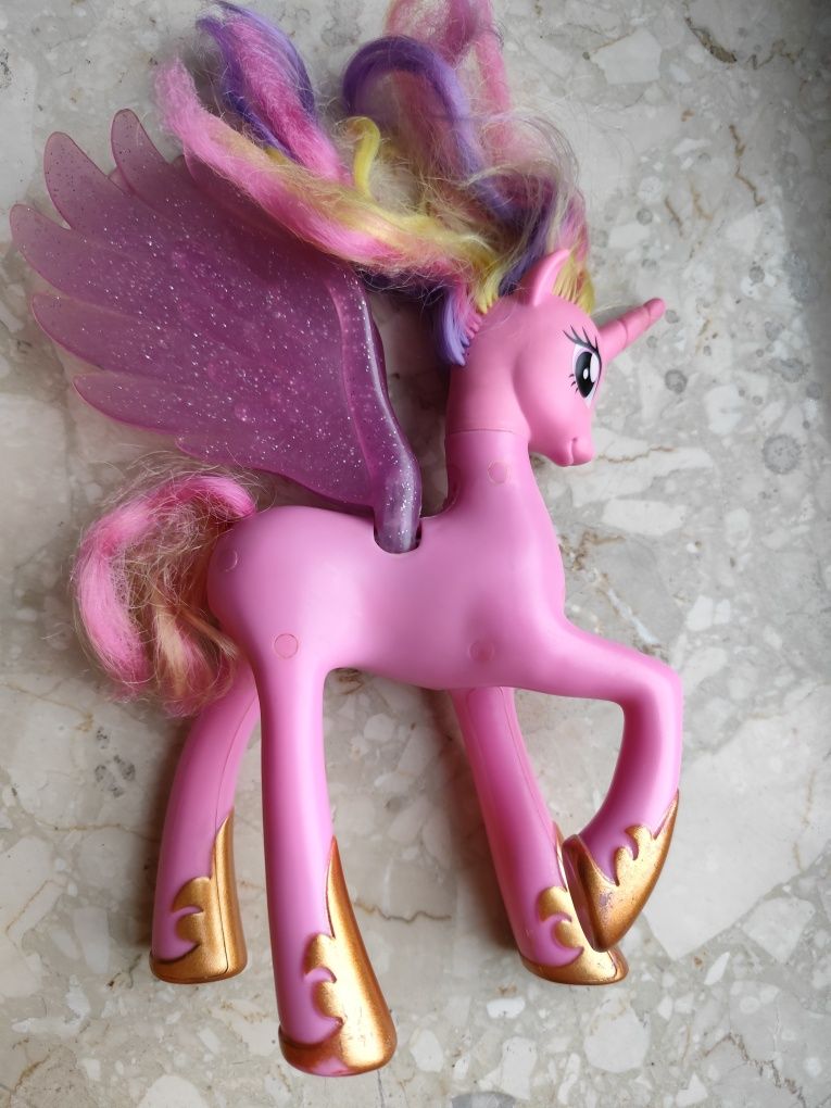 Interaktywny kucyk Księżniczka Cadence My Little Pony Hasbro
