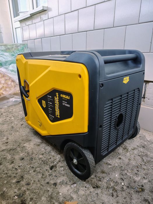 Генератор інверторний бензиновий 4.0/4.2кВт