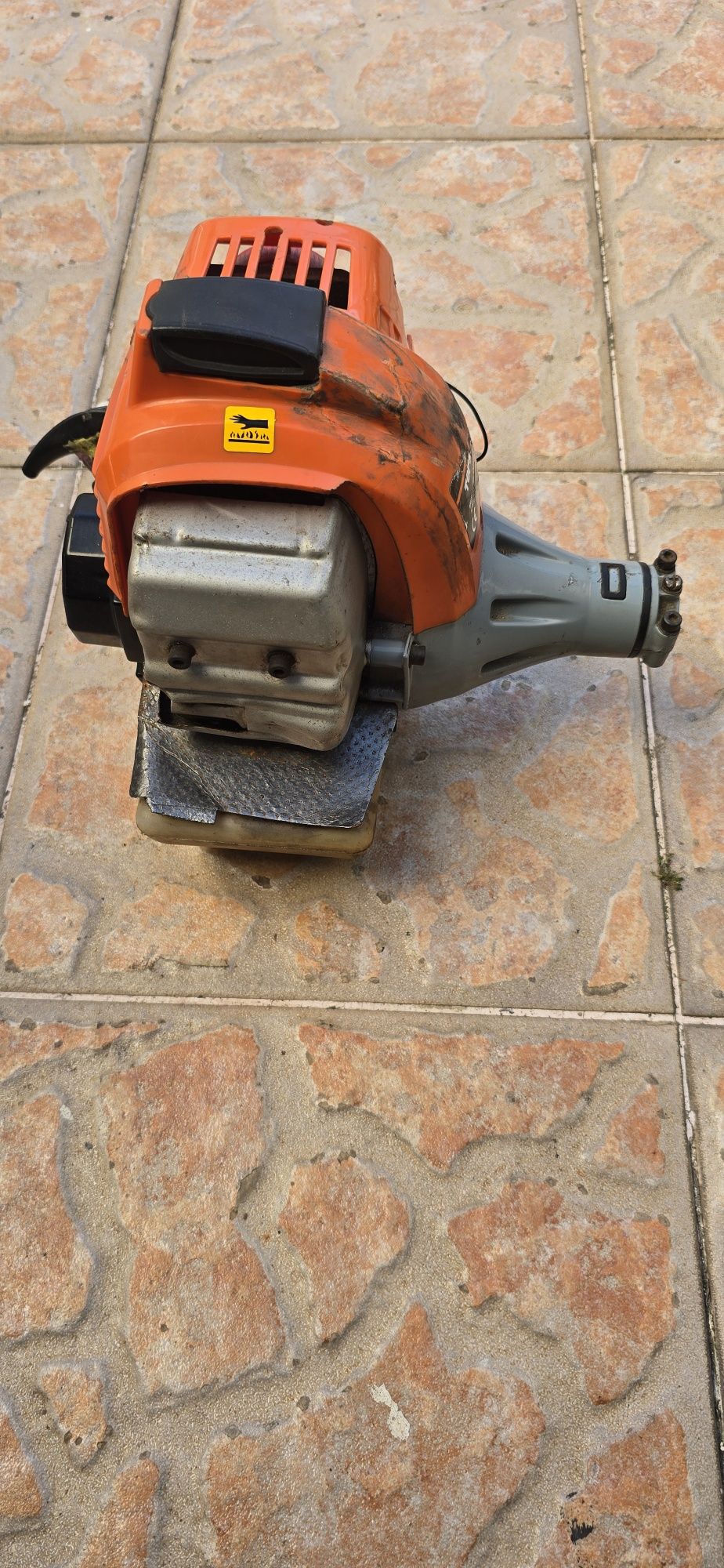 Motor de moto roçadora (20€)