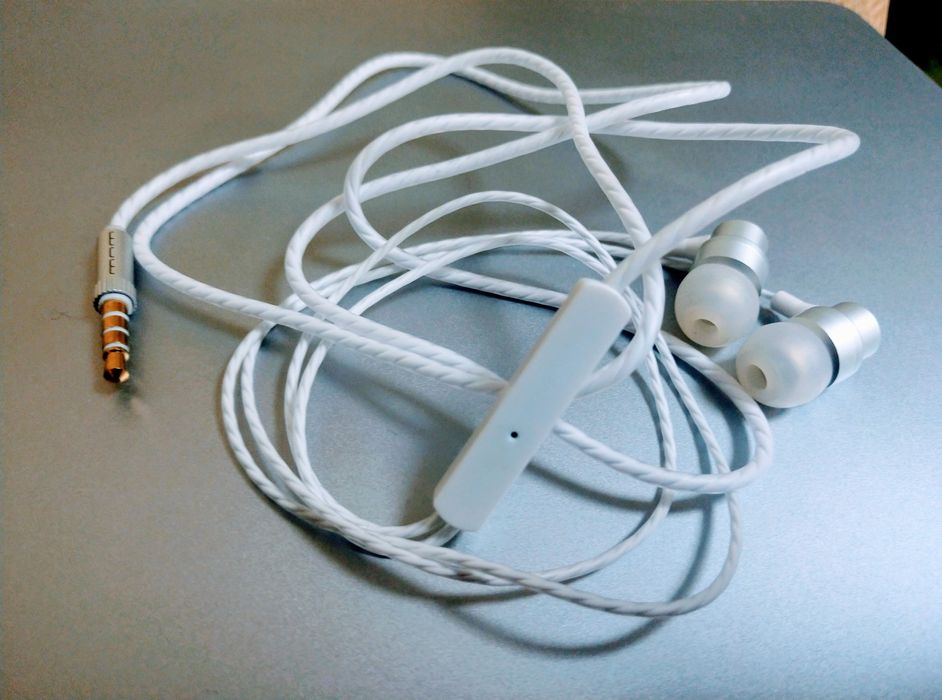 Новые вакуумные наушники