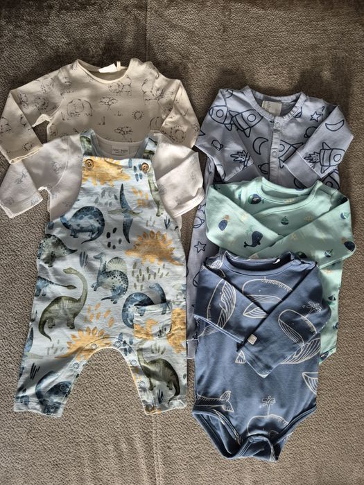Paka ubranek kurtki, spodnie, body dla niemowlaka od 3-9 m