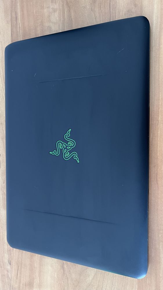 Razer Blade 14 2017 i7-7700hq Gtx 1060 16ram ssd 512