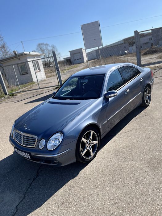 Mercedes Benz E320 w211 3.2 v6 Avantgarde