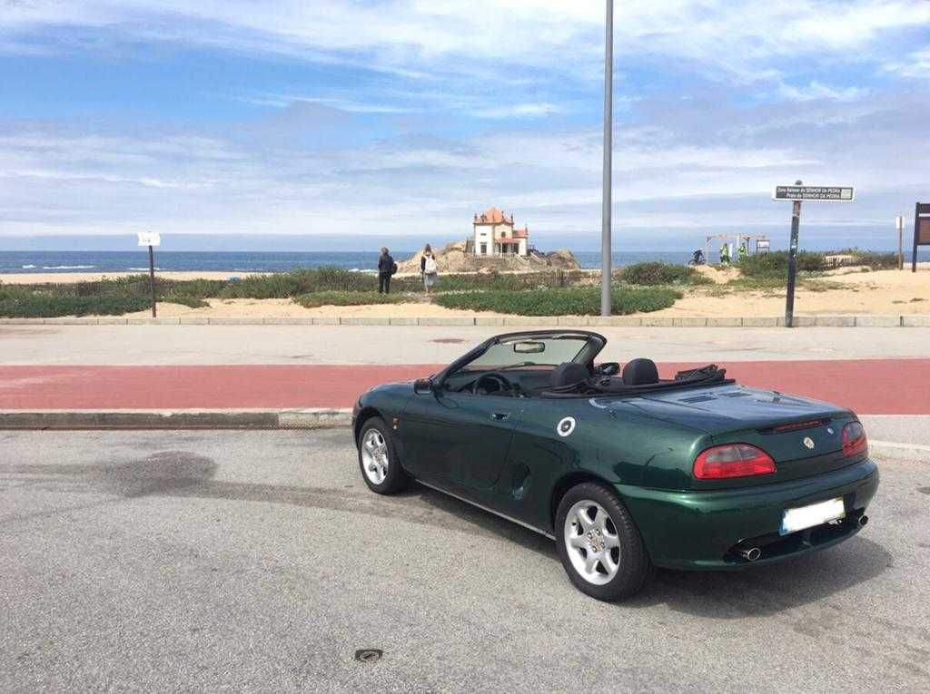 Carro pré-clássico descapotável Casamentos/Eventos, com/sem Motorista