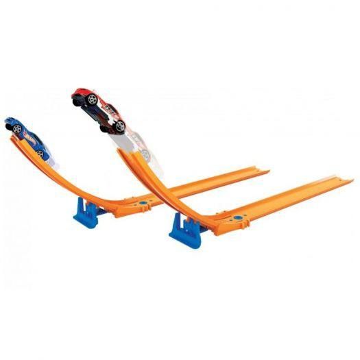 Контейнер Hot Wheels Ігровий гараж із доріжками