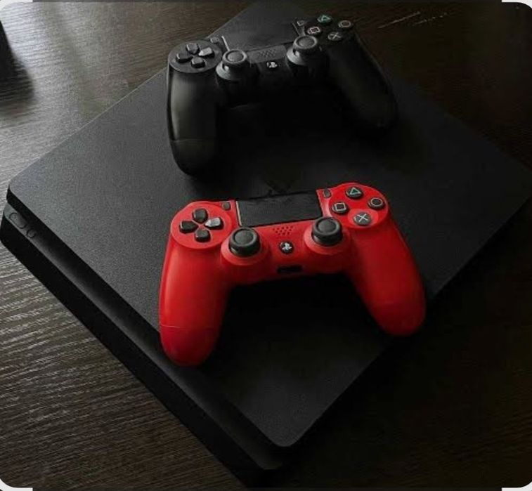 Ps 4 slim в хорошем состоянии 2 геймпада 2 диска