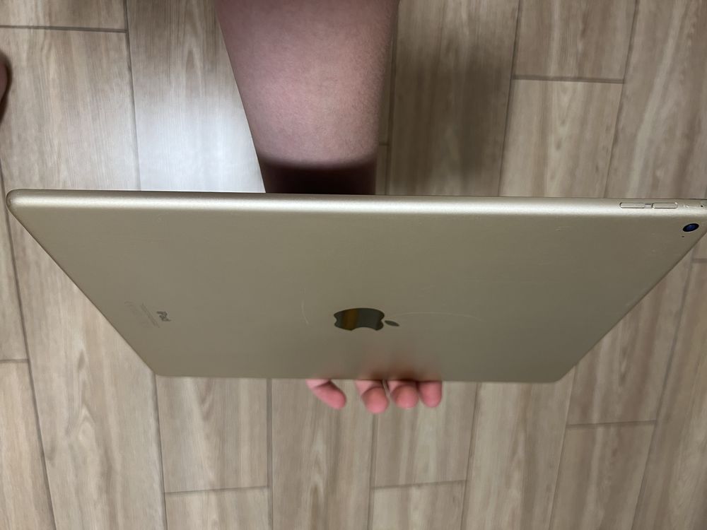 Ipad 12’9 pro gold 32 gb  1 generacji WIFI model A1584