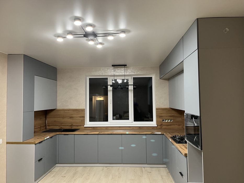 Кухни под заказ Кухні під замовлення