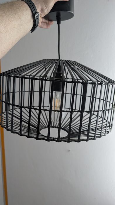 Lampa wisząca czarna druciana industrialna / loft