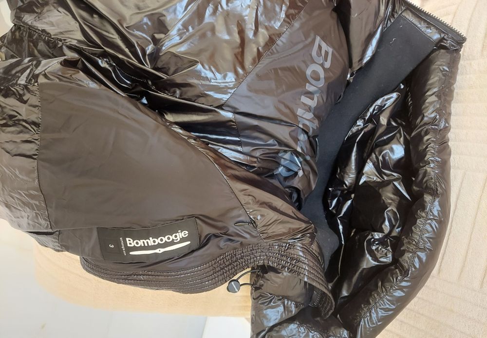 Куртка жіноча Bomboogie (Італія)