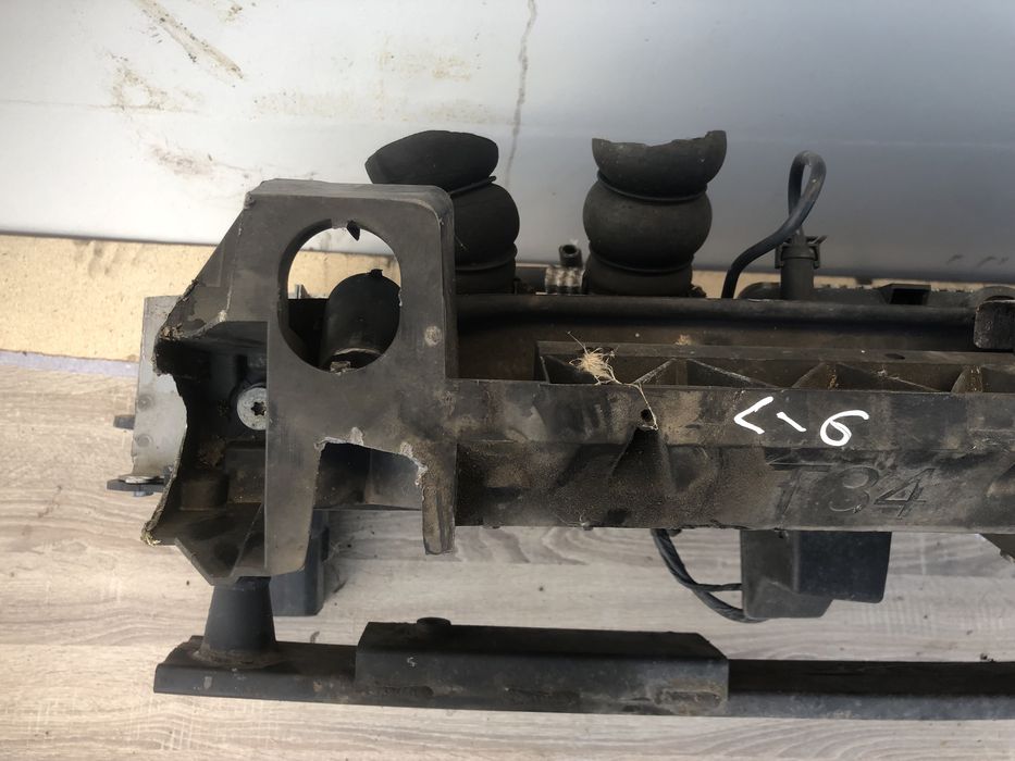 Телевізор передній панель Peugeot 3008 2010 рік  ціна в зборі