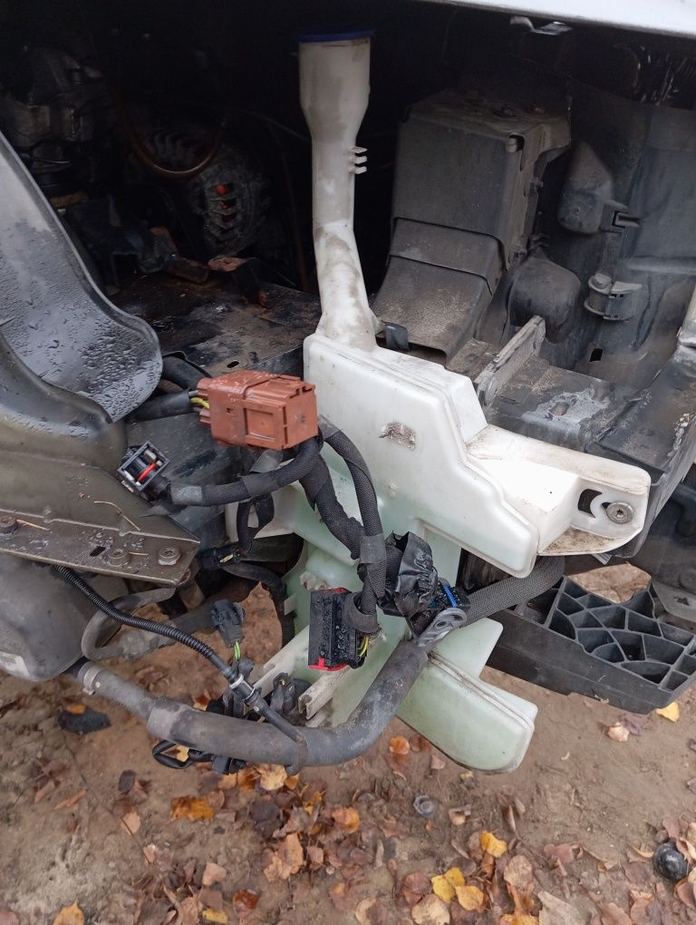 Zbiorniczek spryskiwaczy citroen C5 x7 III