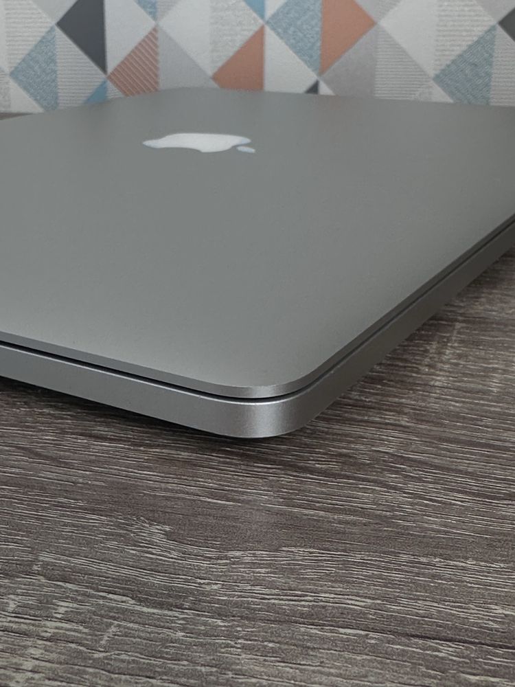 Продам Macbook pro 15 2014 року custom!