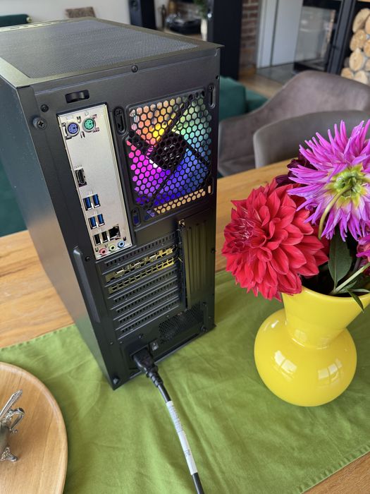 Komputer Gamingowy RTX 3060 Ti Ryzen 5 5500 RAM 16GB 512GB SSD