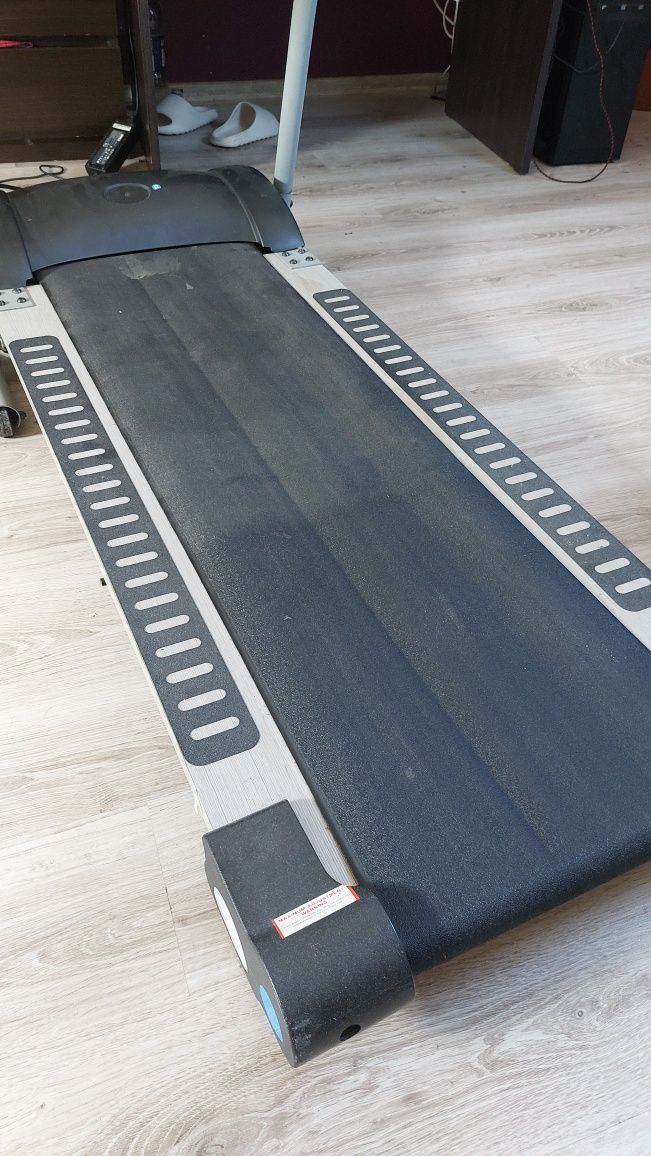 Bieżnia elektryczna Pro Fitness do 100kg, do 12km/h- uszkodzona