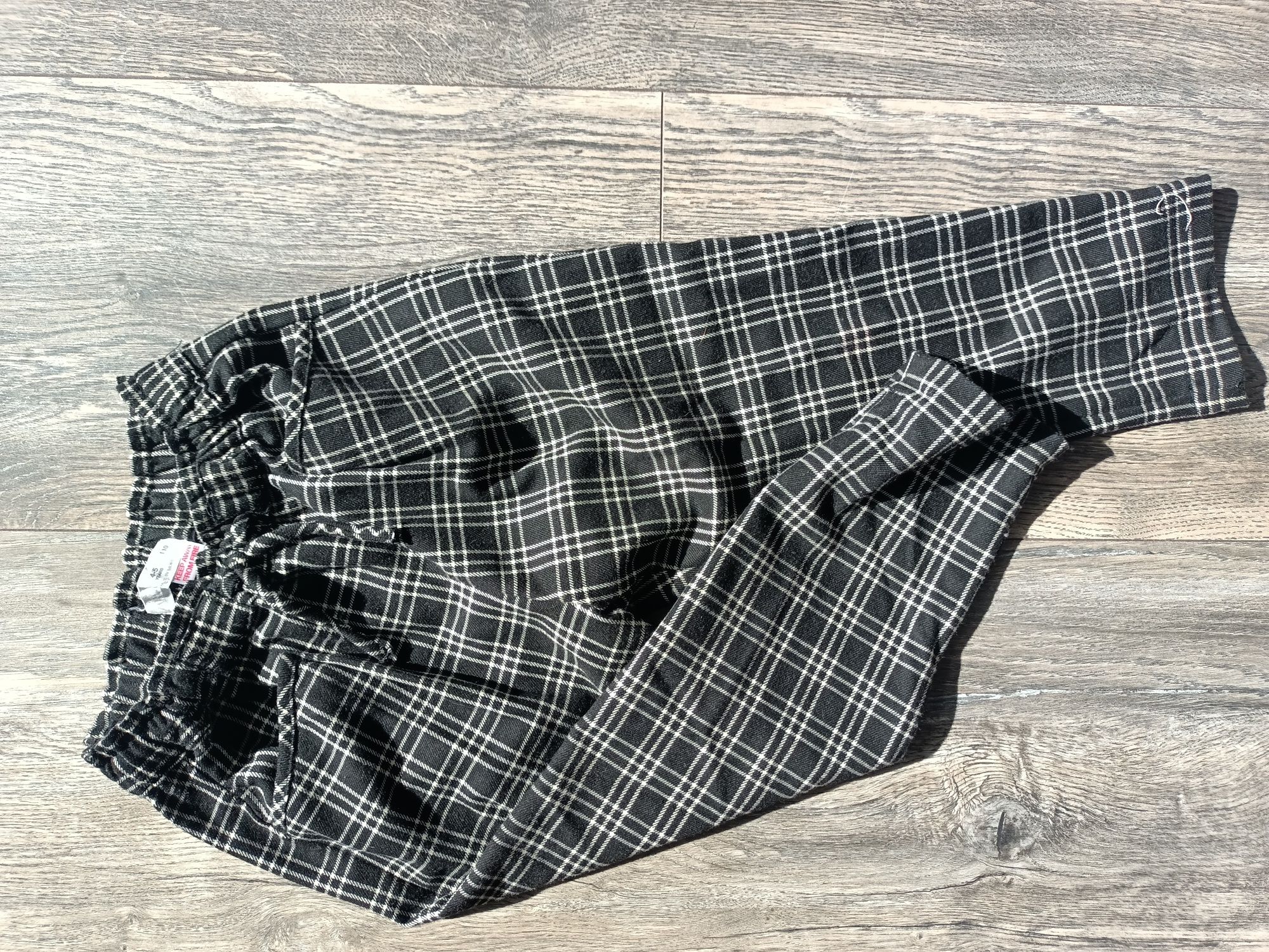Eleganckie spodnie krata dla dziewczynki Zara  110 biało czarne