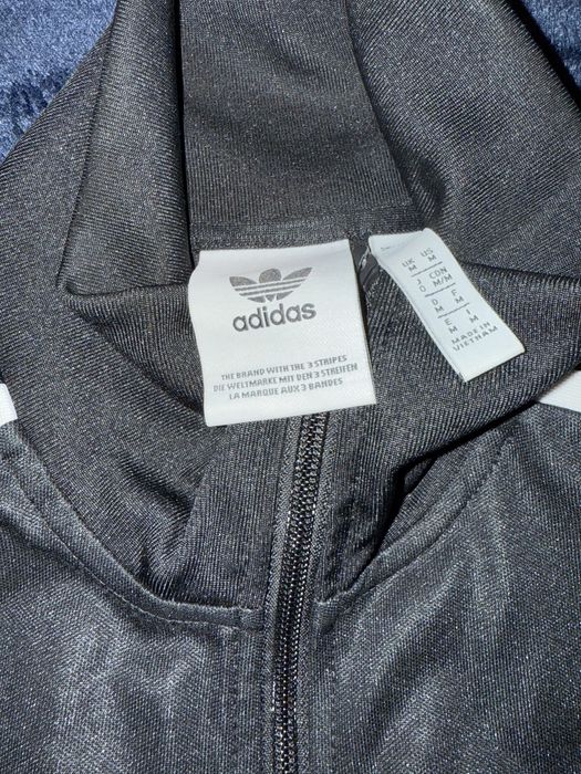 Кофта адидас на молнии , новая