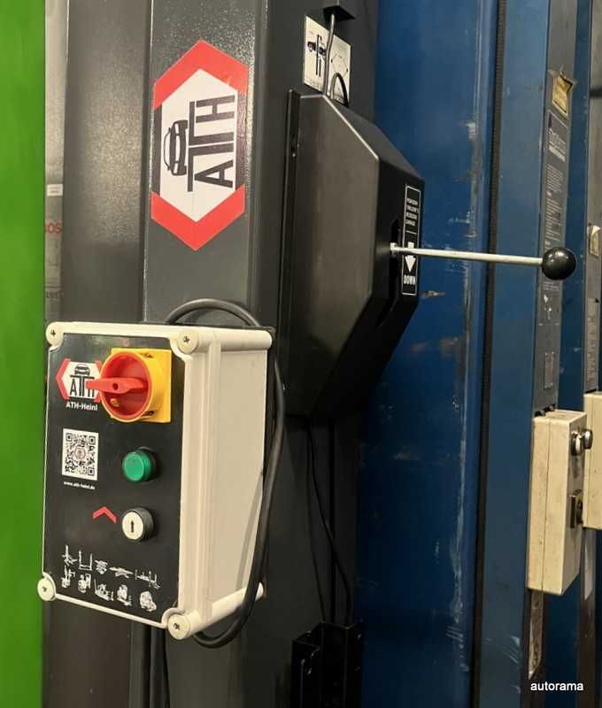 Podnośnik 2 kolumnowy hydrauliczny ATH udźwig  4T
