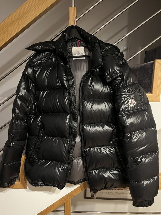 Kurtka męska Moncler, rozmiar L. Stan idealny.