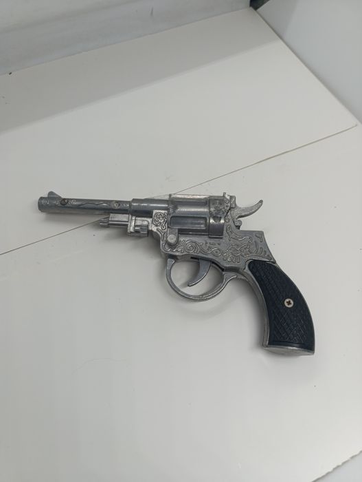 Радянський дитячий пістолет револьвер металевий муляж іграшка