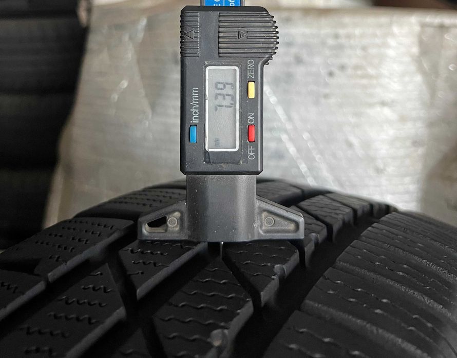 Шини Б/в 195.70.16 комплект Continental