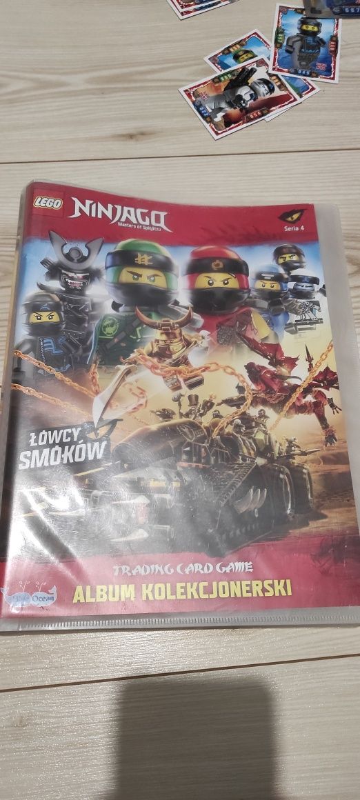 Karty kolekcjonerskie i do gry ninjago.