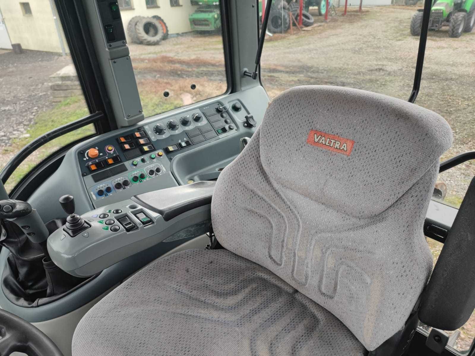 Valtra T140  pneumatyka