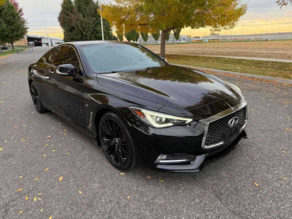 Infiniti Q60      2017