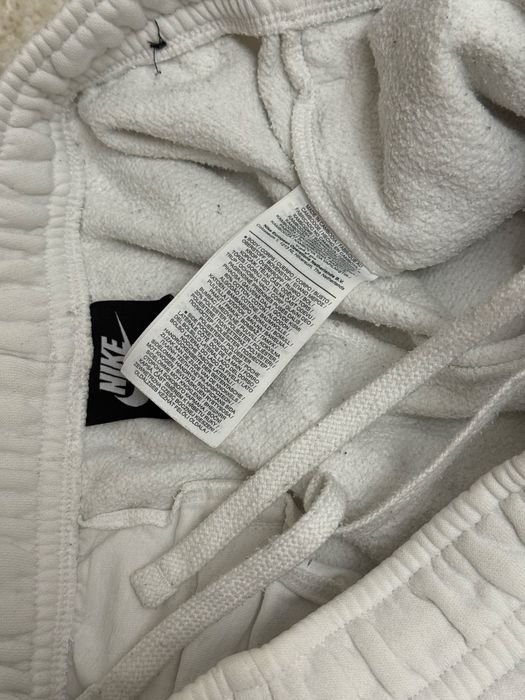 Штани від Nike