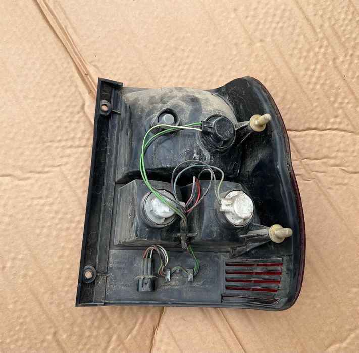 Lampa Pajero Pinin lewy tył lewa Pini tylna