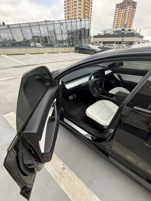 Tesla 3 Performance 82 KWt! Dual Motor!513л.с Максимальна комплектація