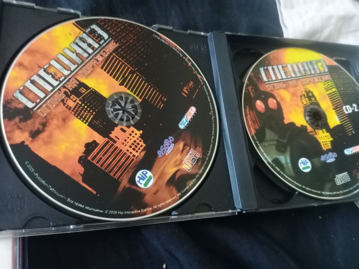Компьютерные игры Игры на трёх дисках