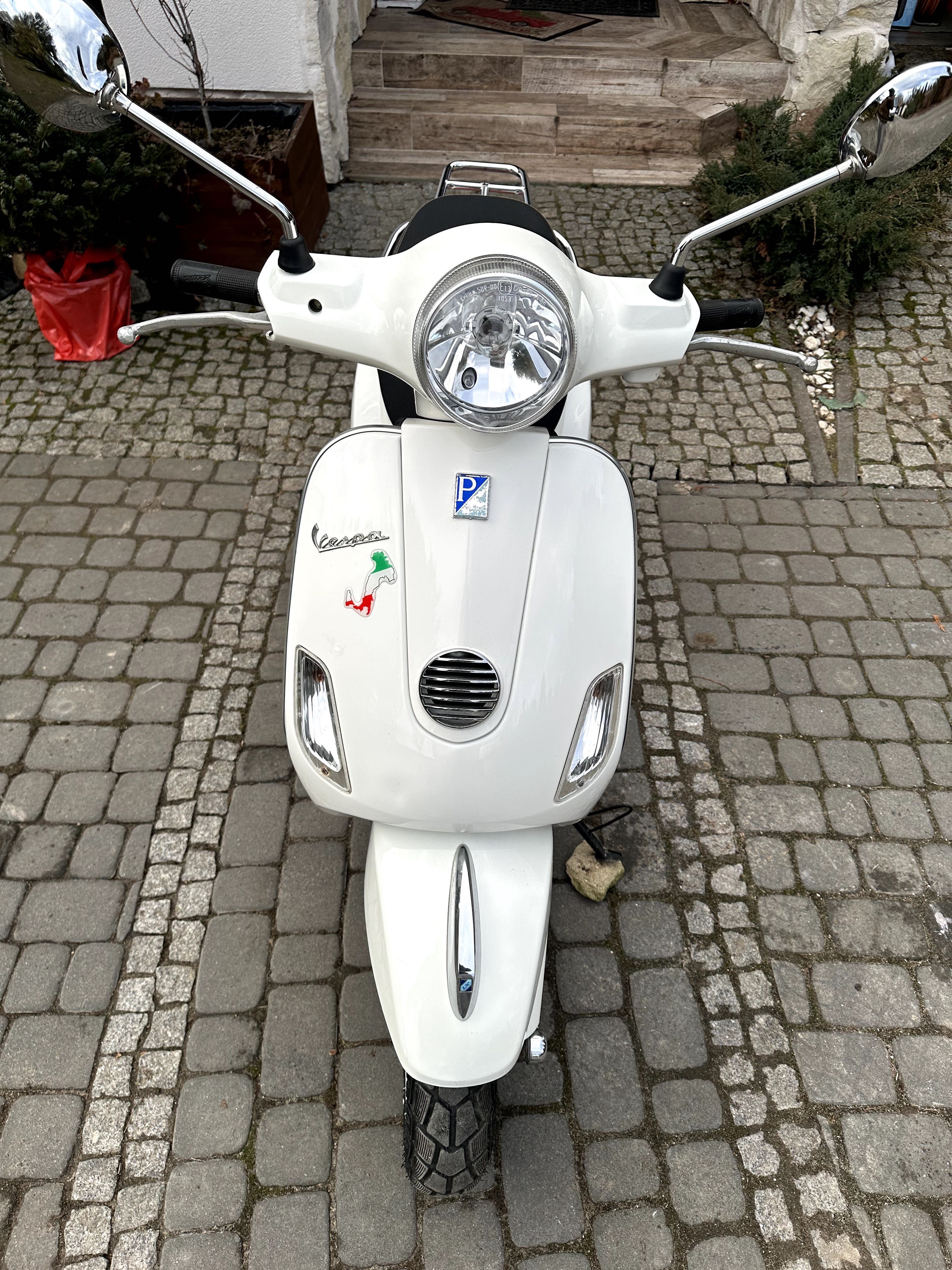 Piaggio VESPA LX 50 Bianca