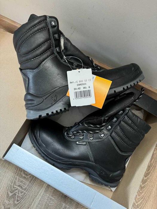 Buty robocze zimowe - 4 pary po 100 każda