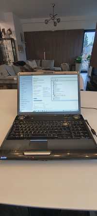 Laptop Toshiba Satellite P300 17