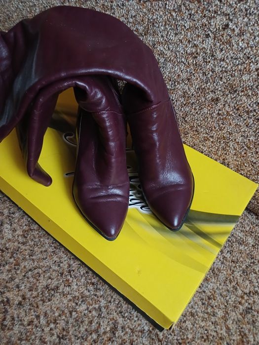 Жіночі зимові шкіряні чоботи