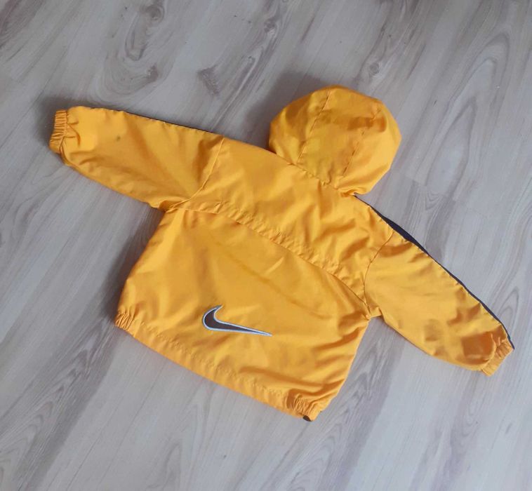 Wiosenna kurteczka Nike 18M