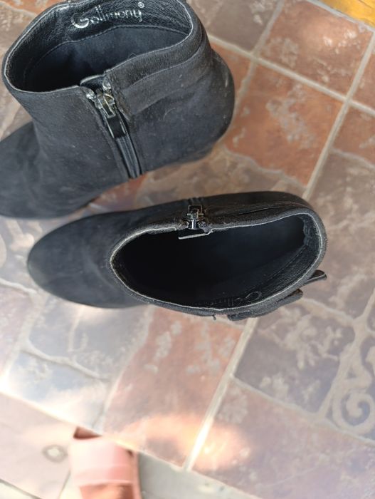 Замшеві ботінки осінні