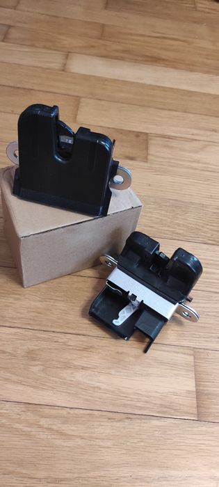 Замок багажника Volkswagen Golf ,Touran,Passat B6 B7 ,Tiguan,