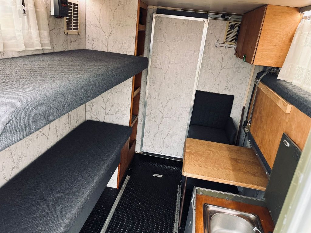 Kamper 4x4 wyprawowy