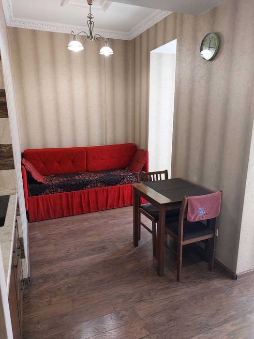 Здам квартиру подобово біля 3 лікарні