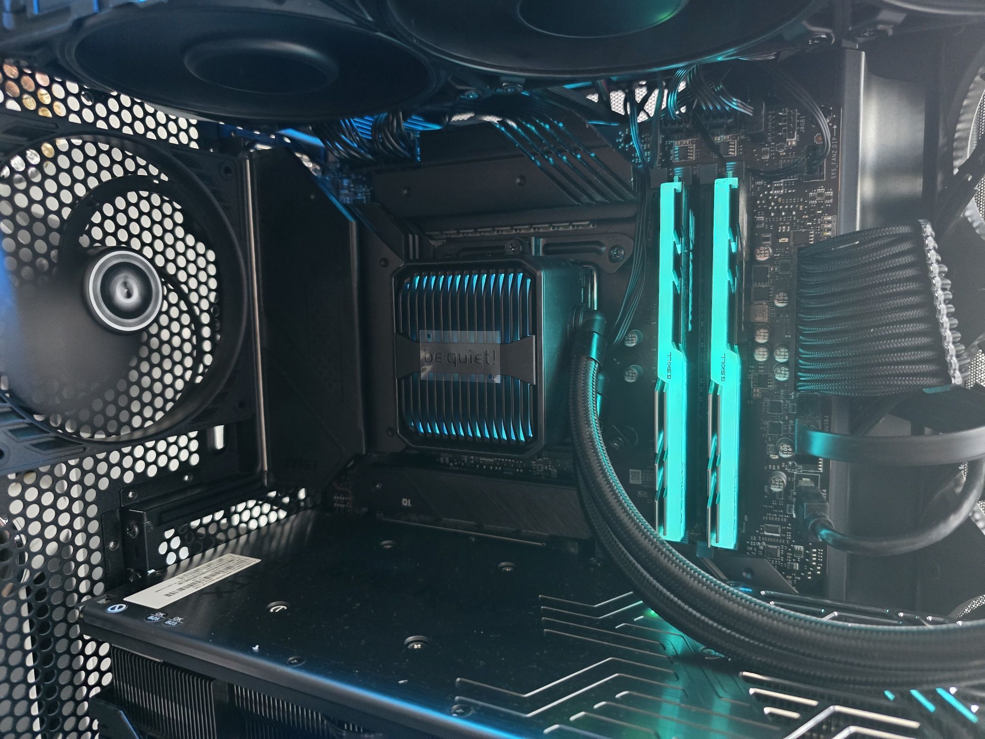 i5 12600k + MSI Z690 Tomahawk + 32GB DDR4 4000 mhz - stan bdb + gwar