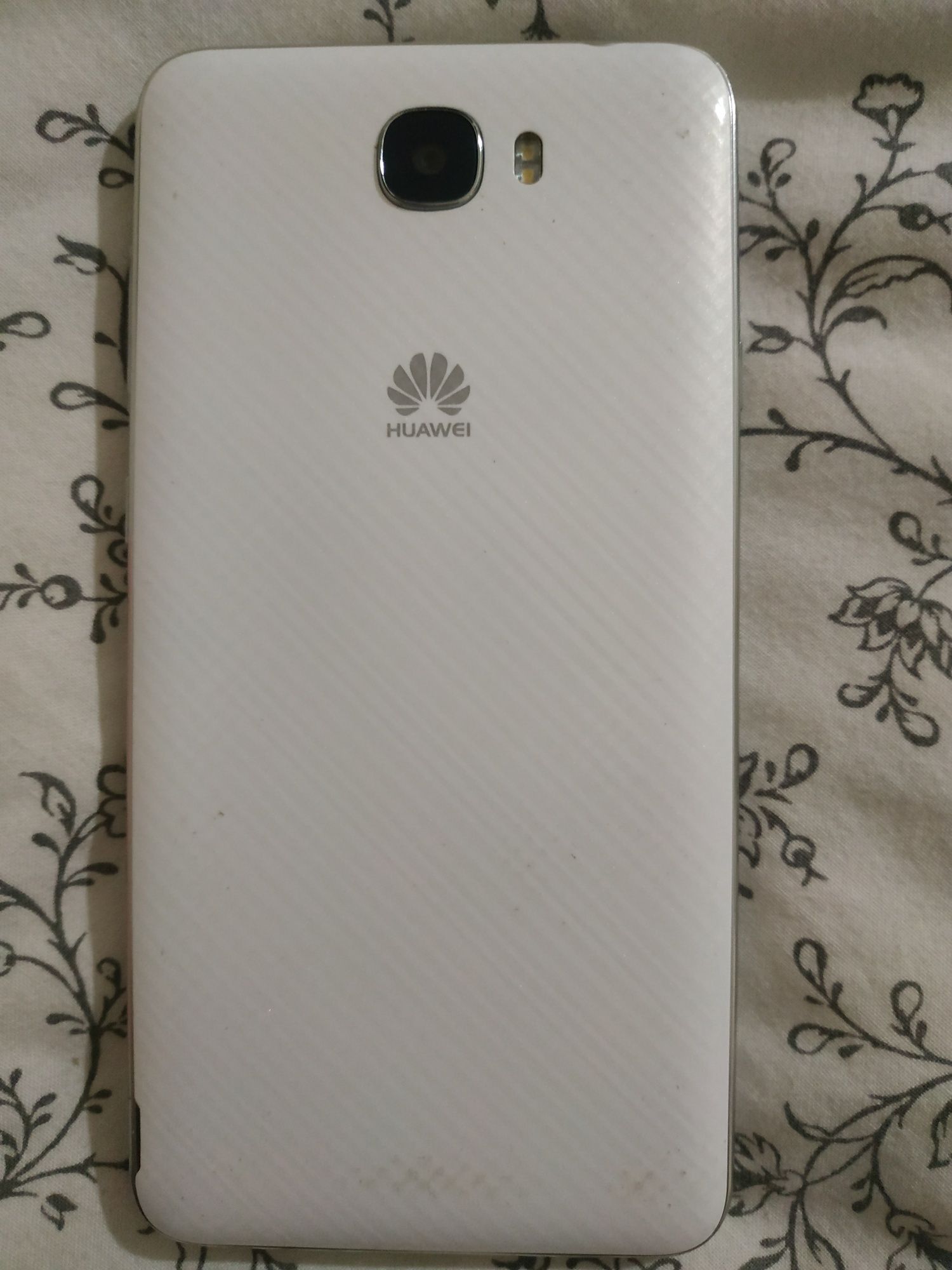 Huawei Y6II compact