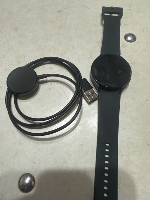 Samsung Galaxy Watch 4 green