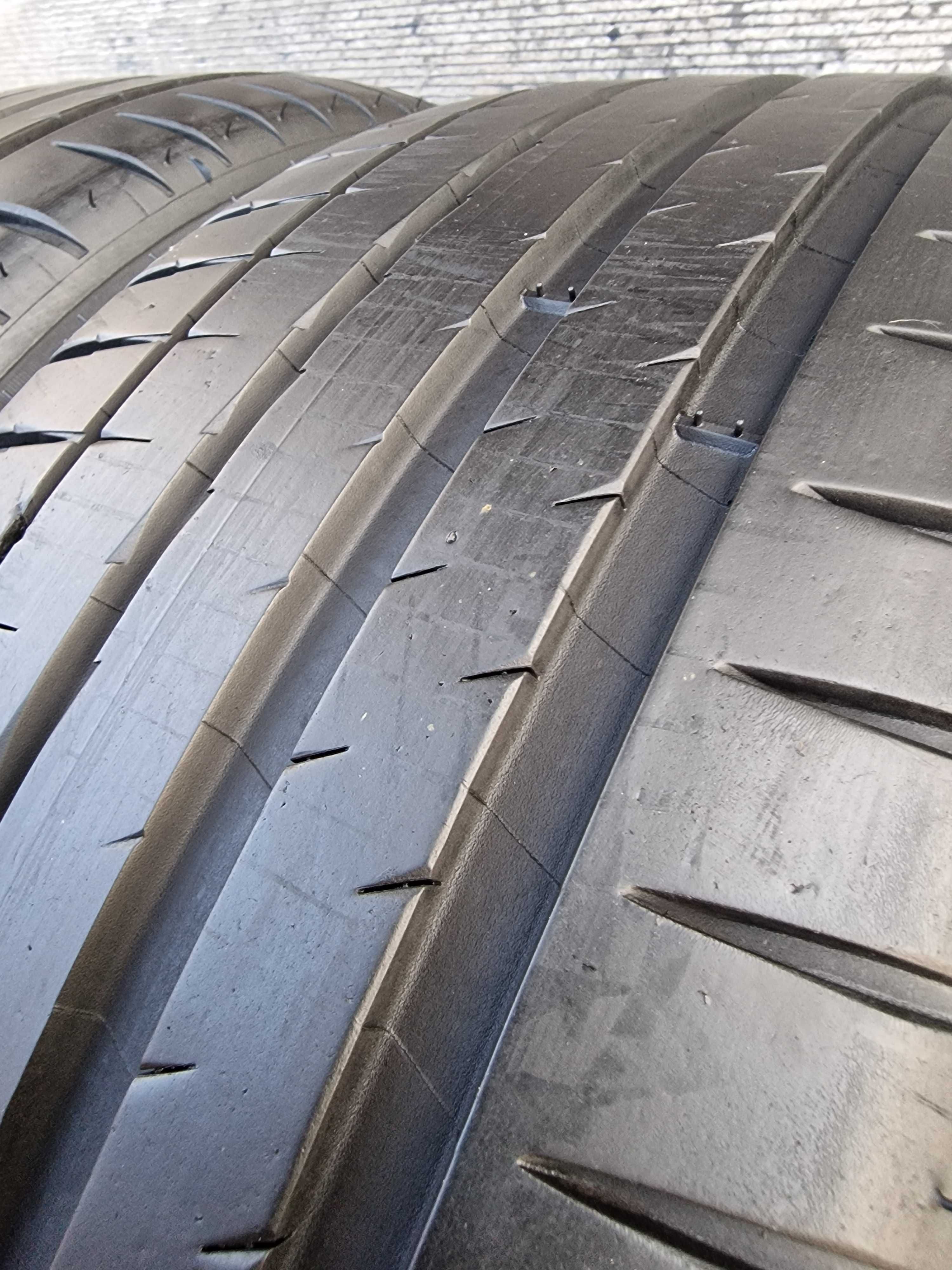 225/45/18 Michelin pilot 4S,  super para 6,5mm z 18r.