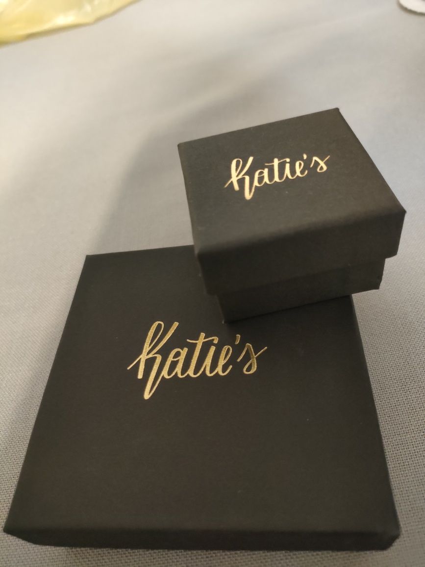 Pudełka na biżuterię firmy Katies nowe