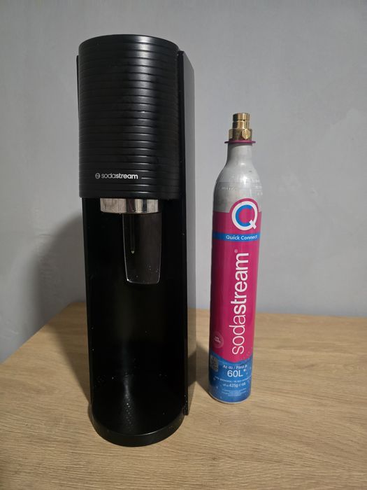 Soda stream terra czarny + polowa butli co2
