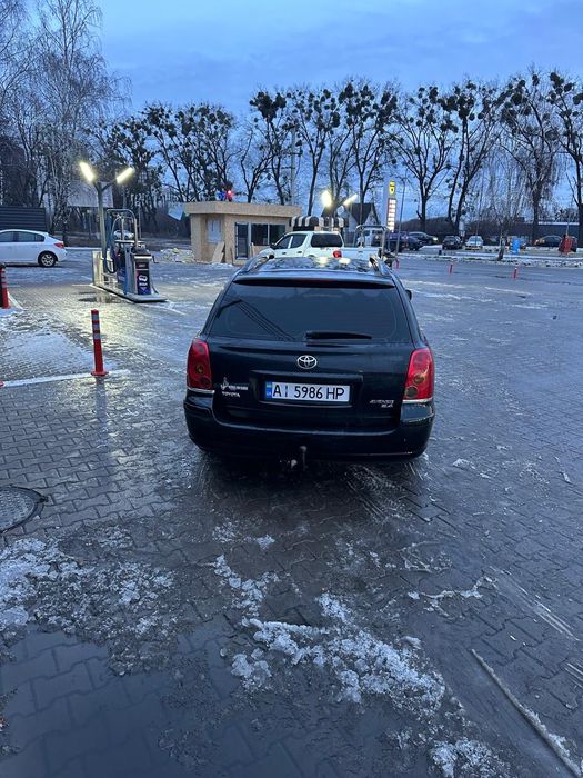 Тойота Авенсіс універсал 4800$
